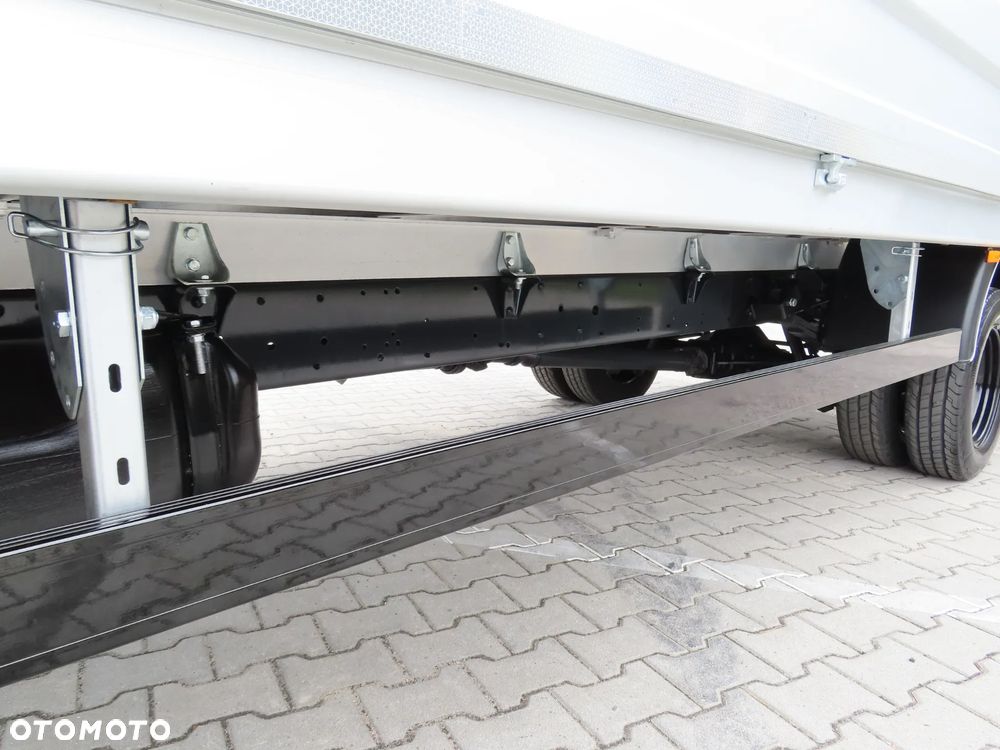 Iveco DAILY 50C18 Hi-Matic Skrzynia 6167 mm 12 Euro Palet WZMACNIANY Rozstaw Osi 4750 mm DMC 3500 KG Zabudowa RomCar Ładowność 840 Kg HAK 3500 Kg Pełna Opcja Wyposażenia Stan Auta Jak Nowy POLECAM - 20
