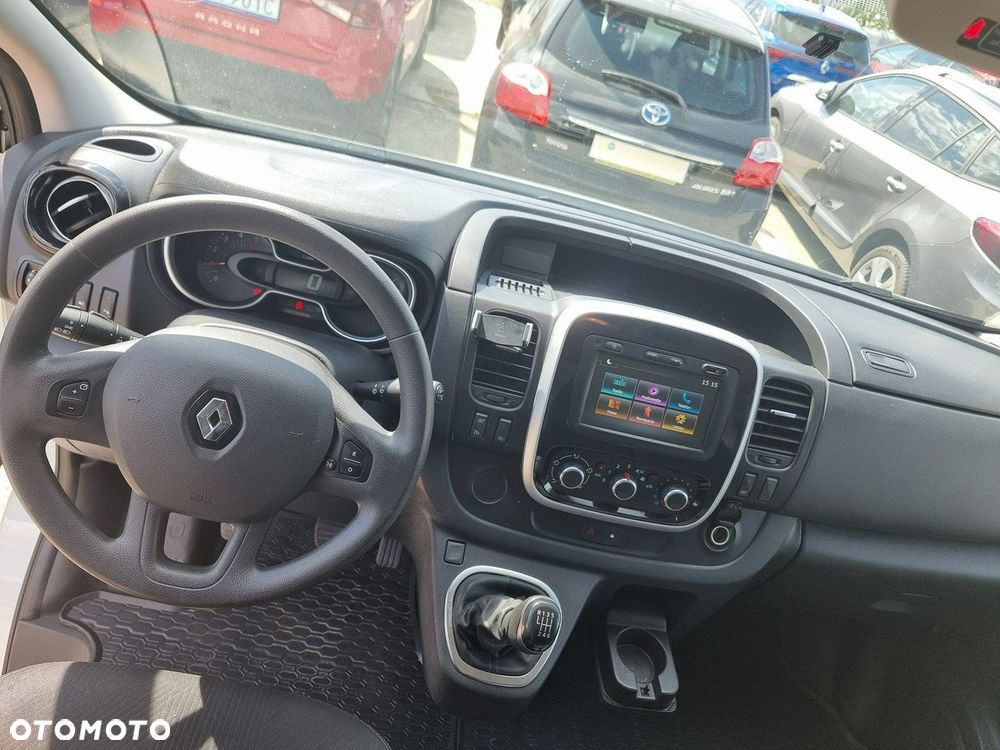 Renault Trafic - 13