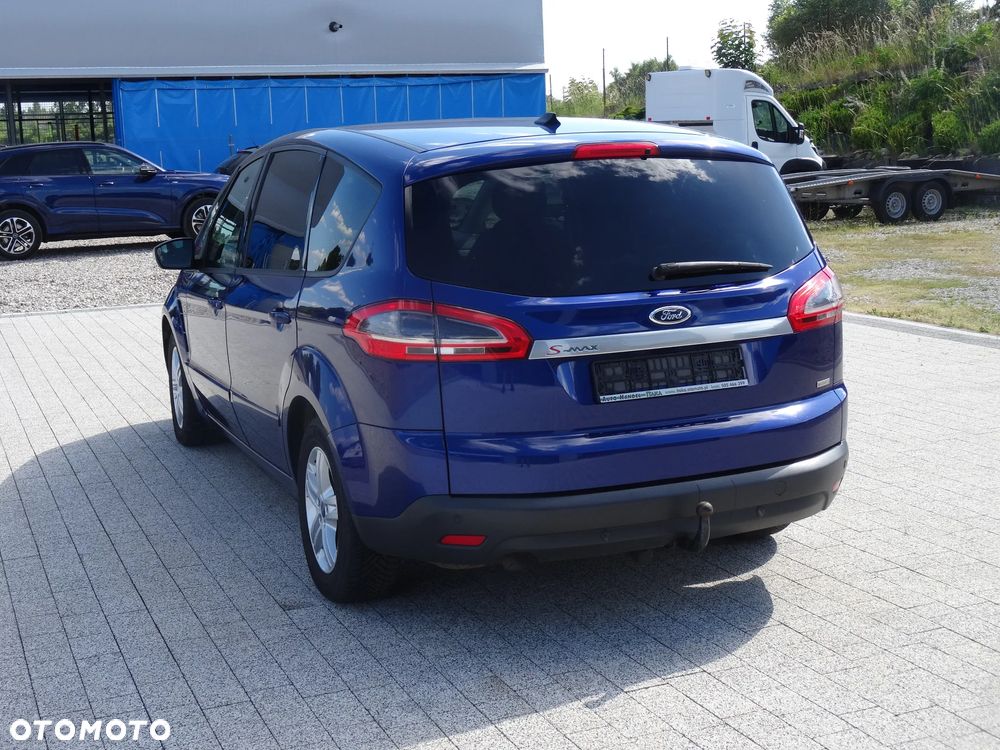 Ford S-Max - 10