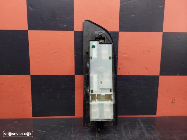 Interruptor De Vidros Frente Esquerdo Nissan Terrano Ii (R20) - 2