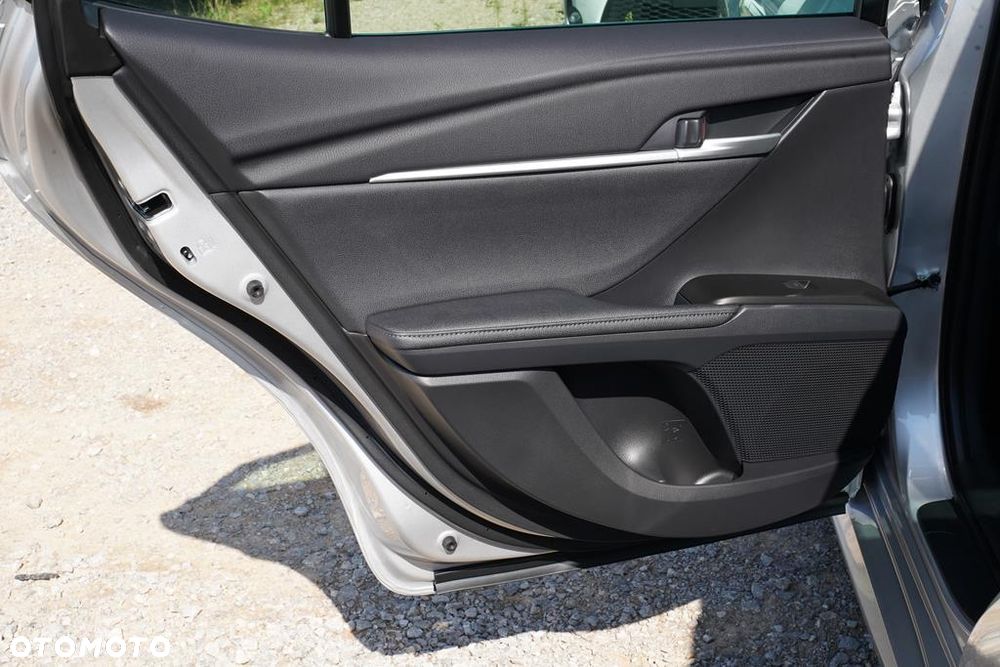 Toyota Camry 2.5 Hybrid Dynamic Force Comfort e-CVT - 9