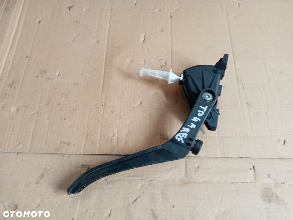 Pedał potencjometr gazu VW Touarg 7L6723507 - 1