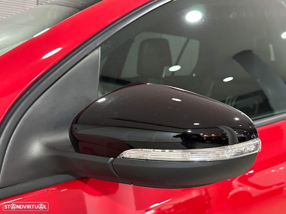 VW Golf 2.0 GTI adidas - 19