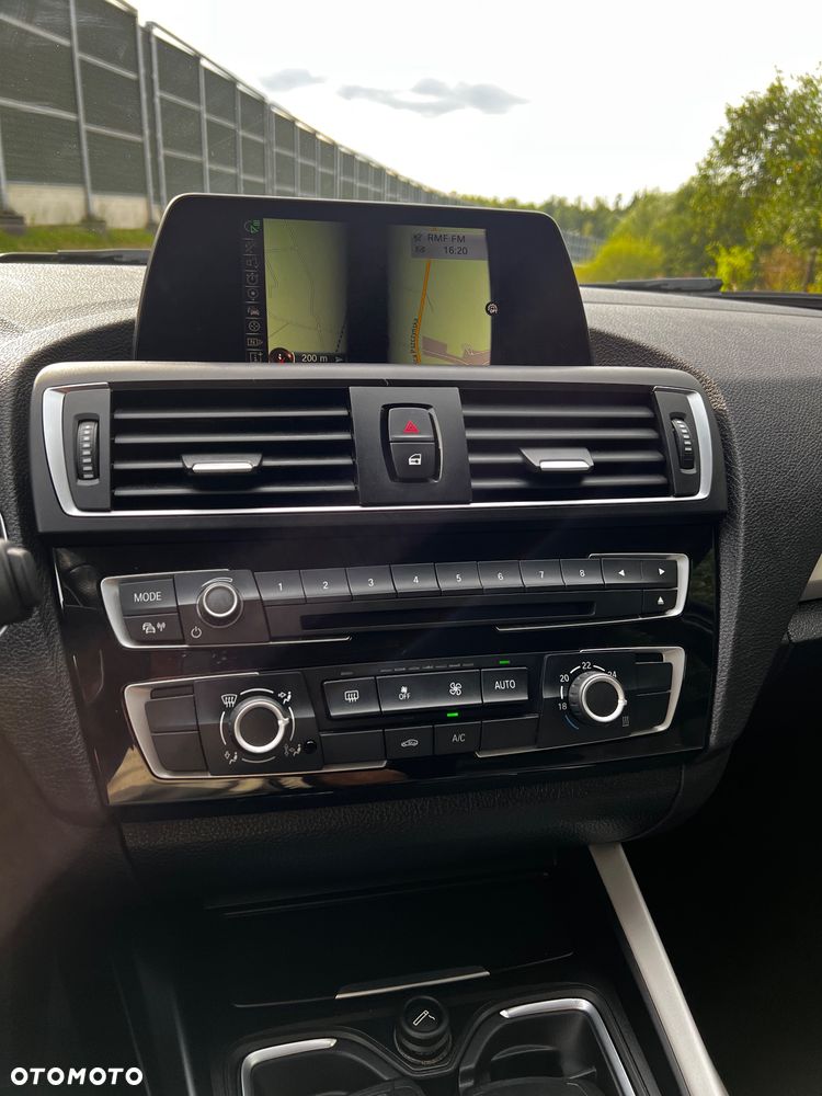 BMW Seria 1 116d - 15