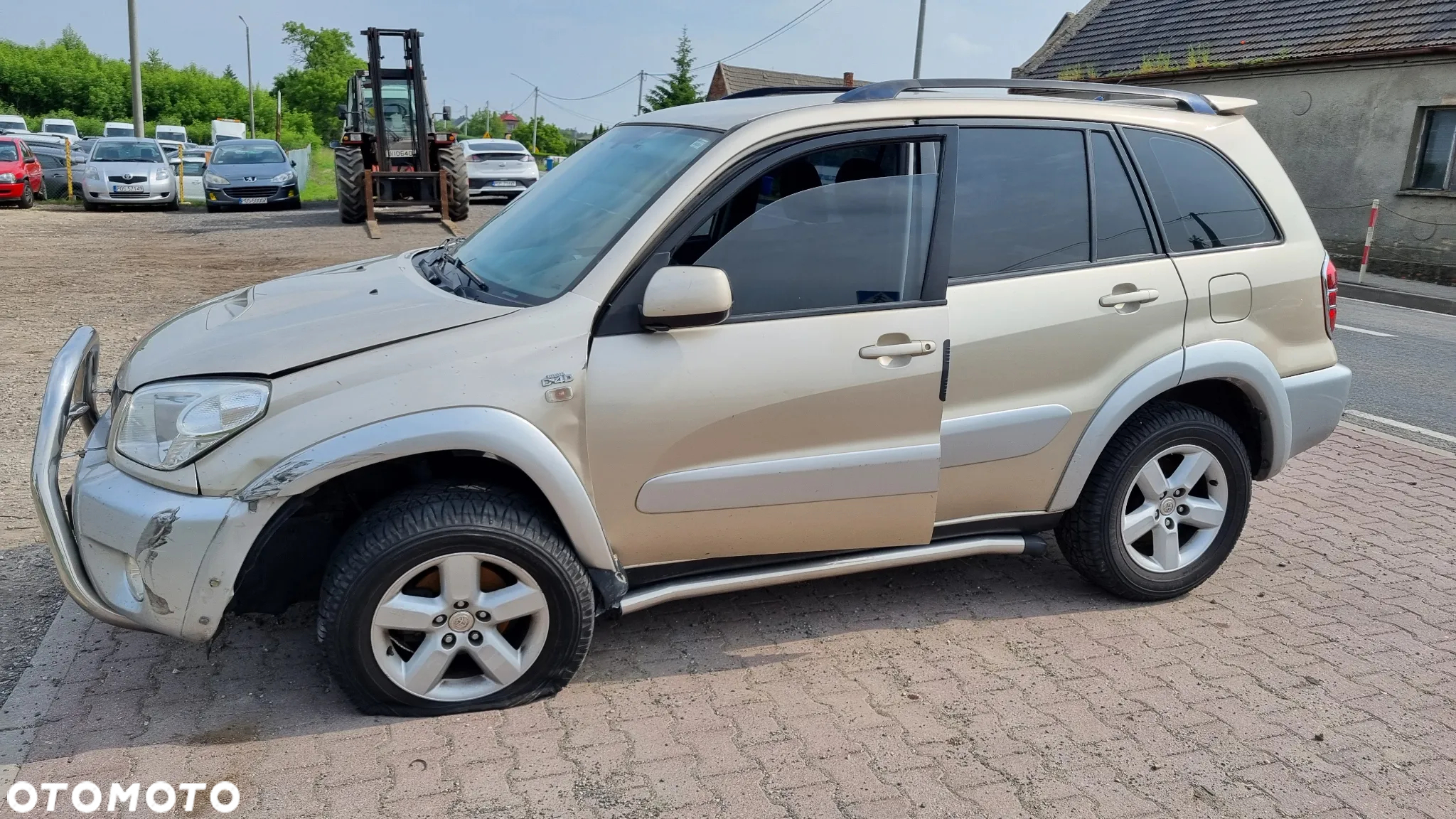 Toyota RAV4 2.0 D-4D 4x4 - 28