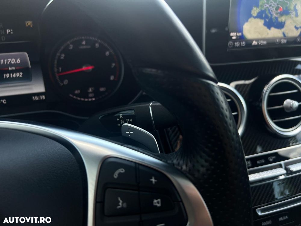 Mercedes-Benz GLC 300 4MATIC 9G-TRONIC AMG Line - 15