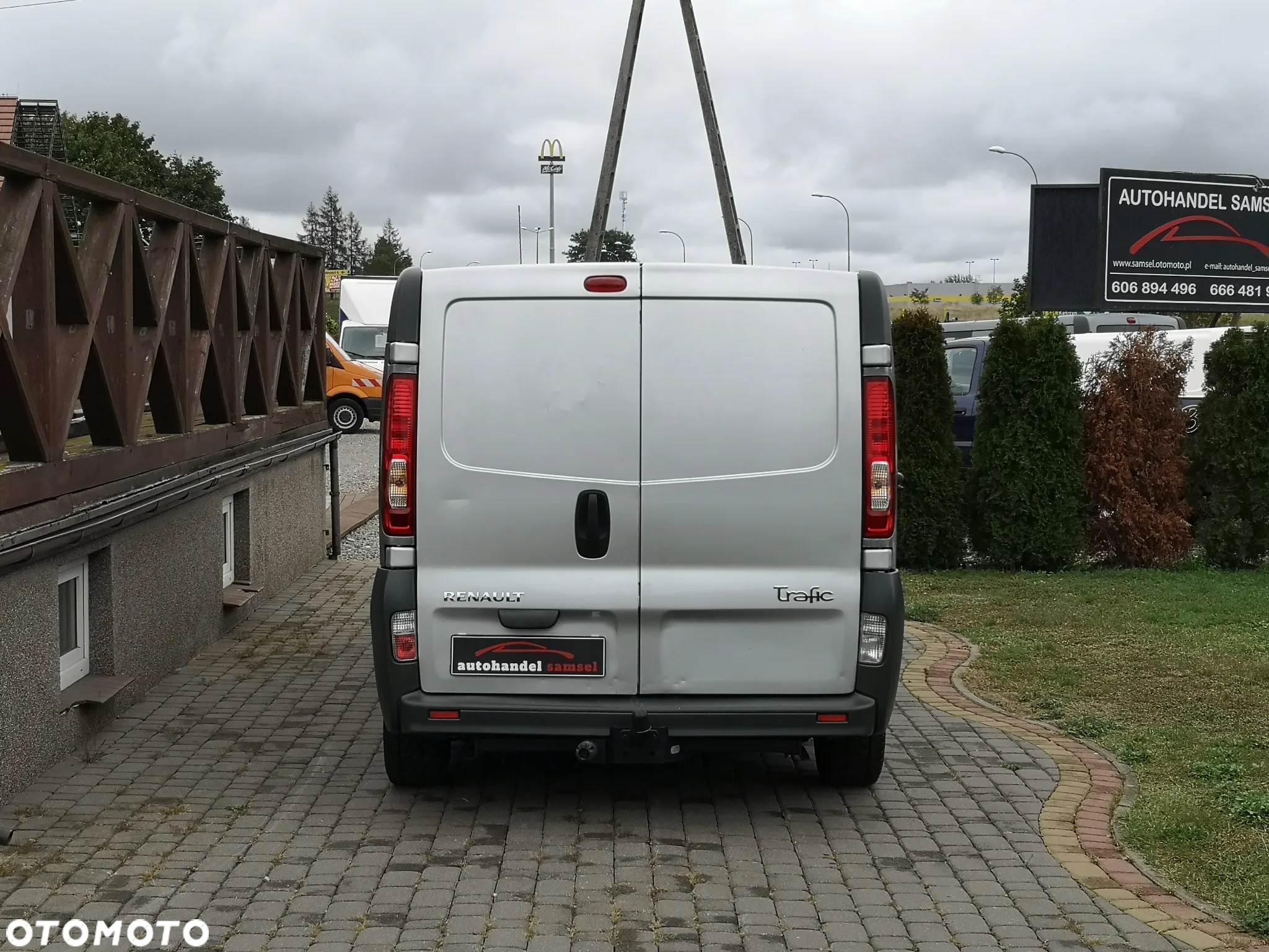Renault Trafic 2.0dCi 90 - 9