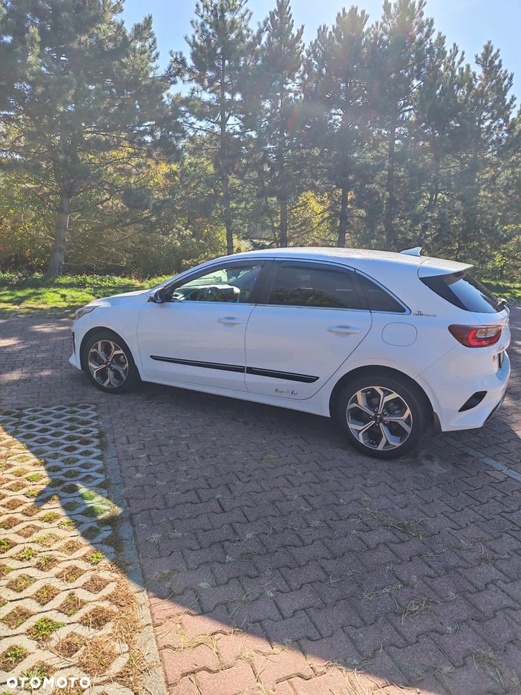 Kia Ceed - 5