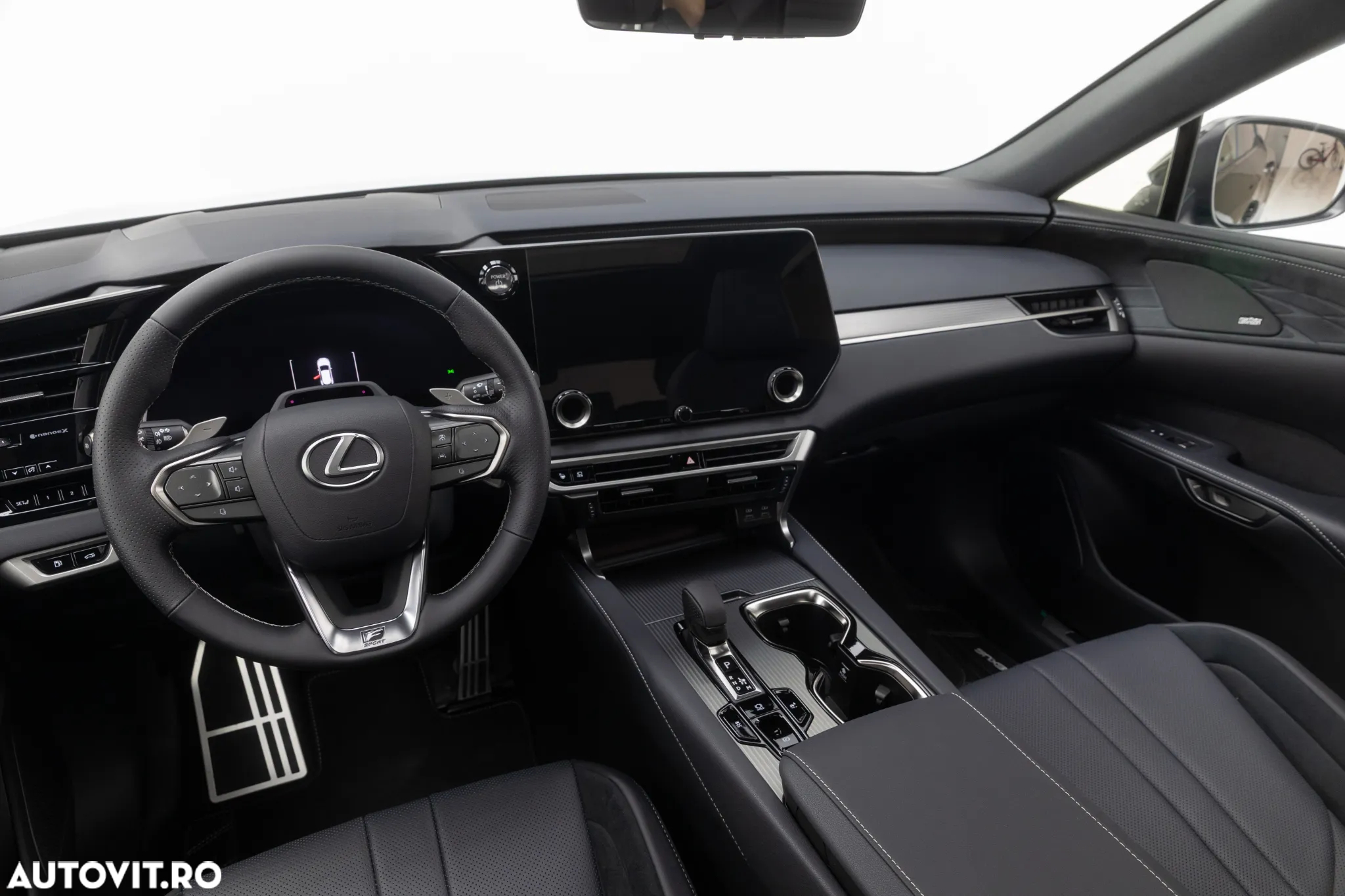 Lexus Seria RX - 8