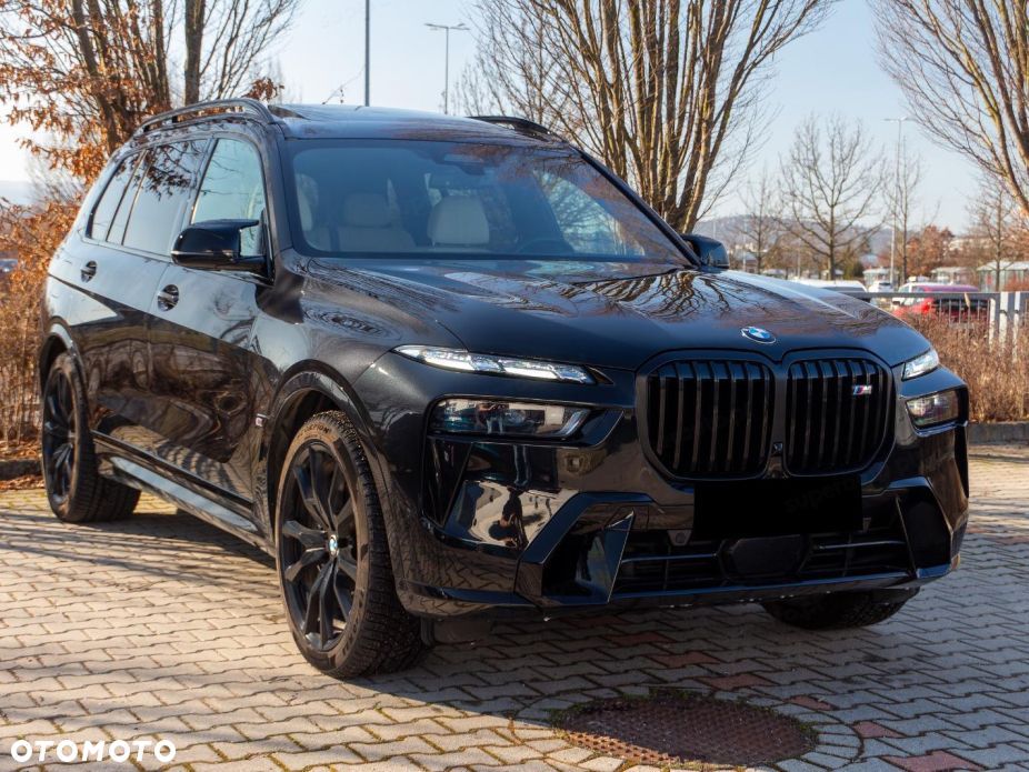 BMW X7 - 7