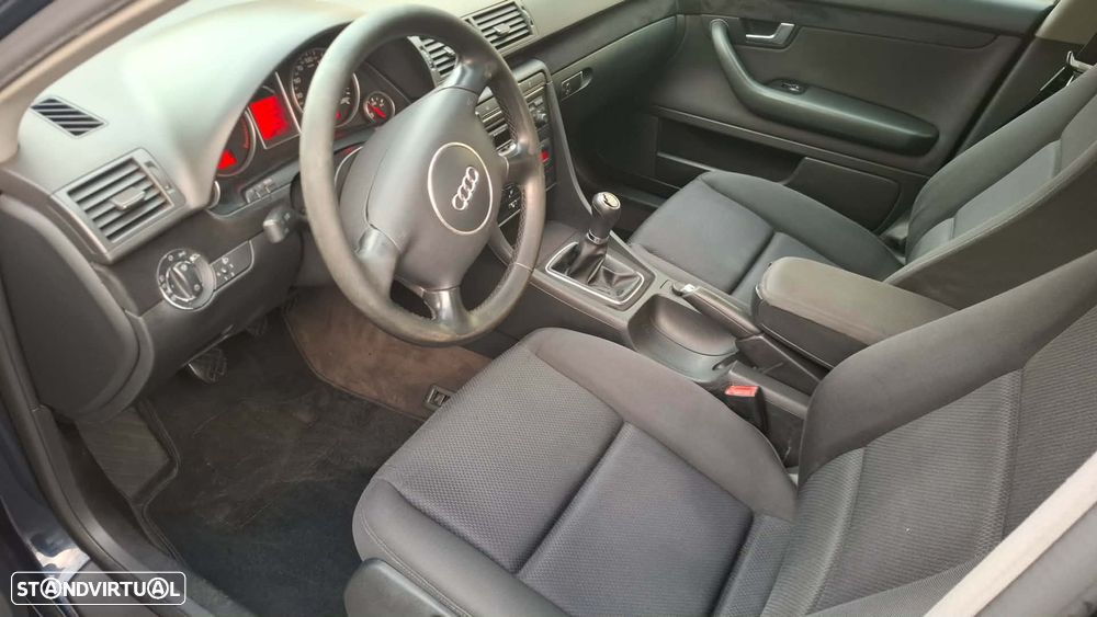 Audi A4 Avant 1.9 TDI m6 Exclusive - 9