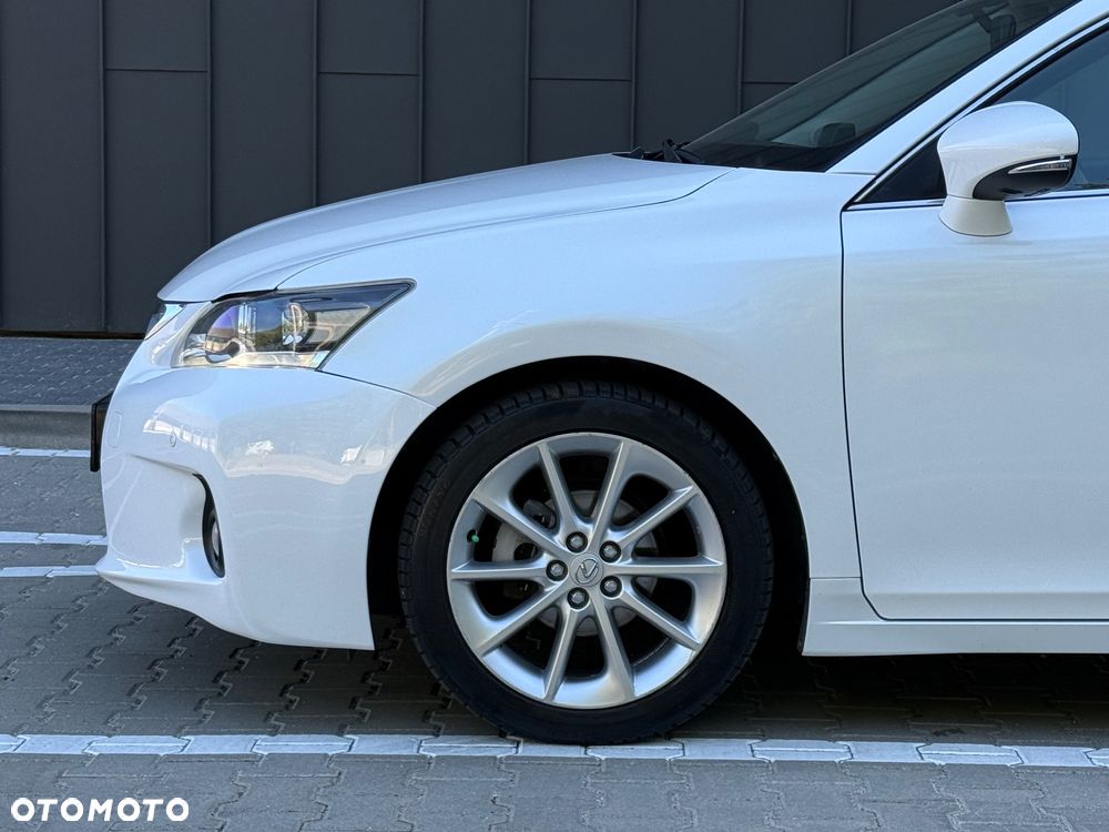 Lexus CT 200h Prestige - 18