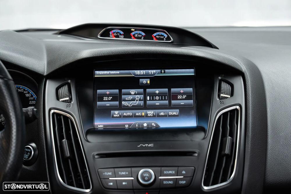 Ford Focus 2.3 EcoBoost RS - 40