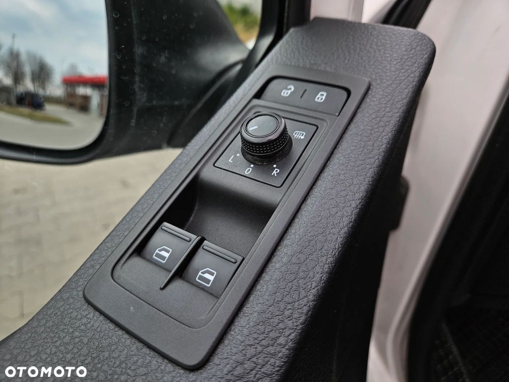 Volkswagen Multivan 2.0 TDI L1 Highline DSG - 25