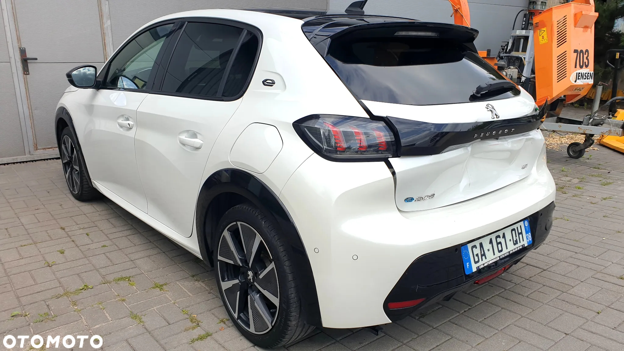 Peugeot 208 e-208 GT - 6