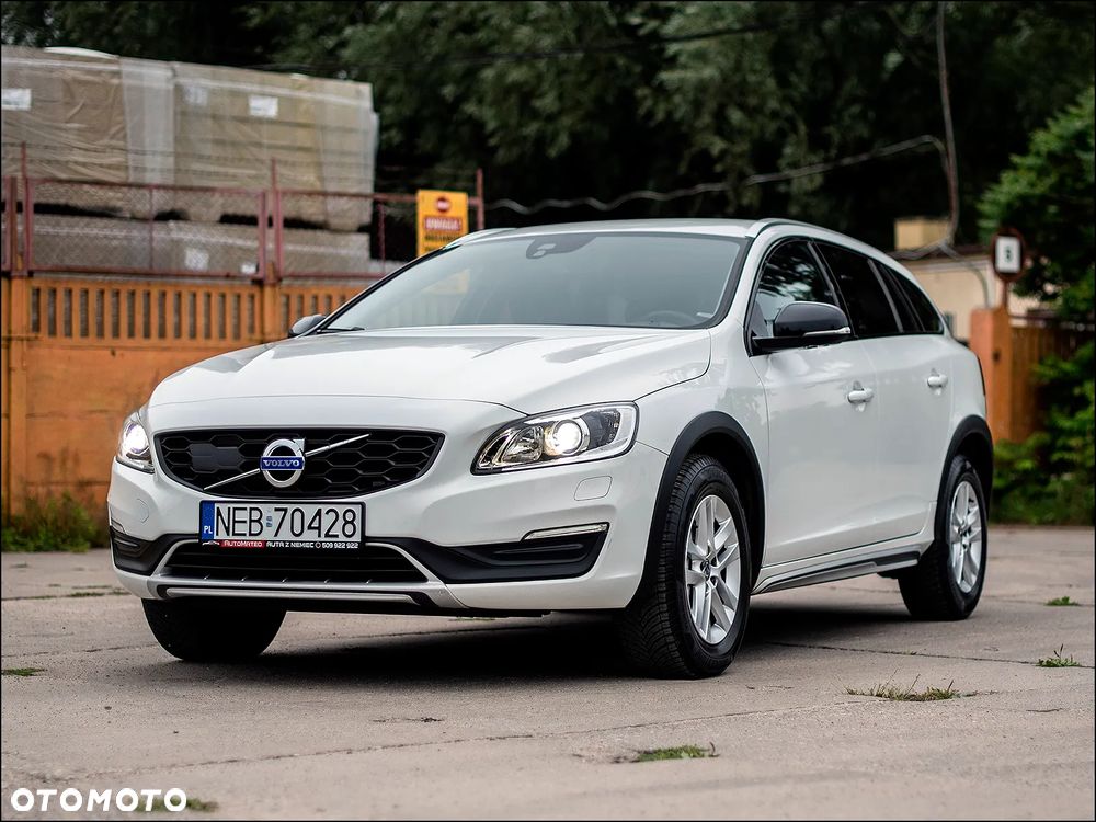 Volvo V60 Cross Country - 5
