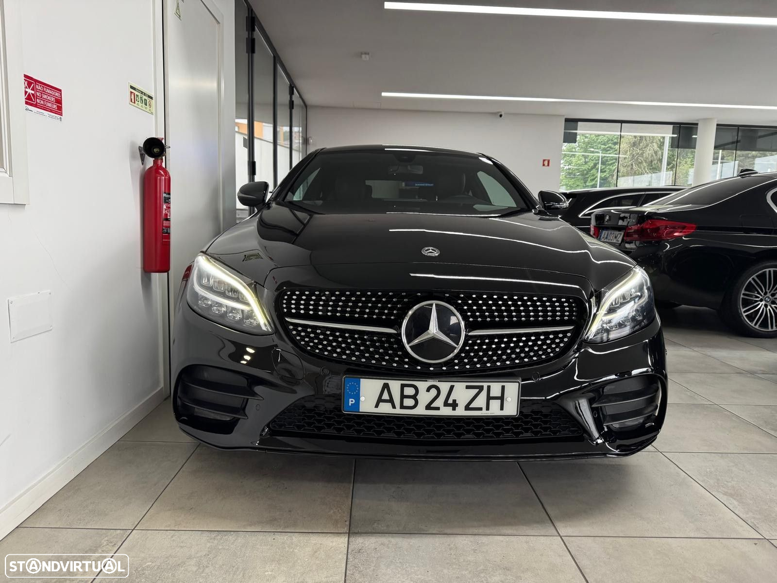 Mercedes-Benz C 220 d AMG Line - 4