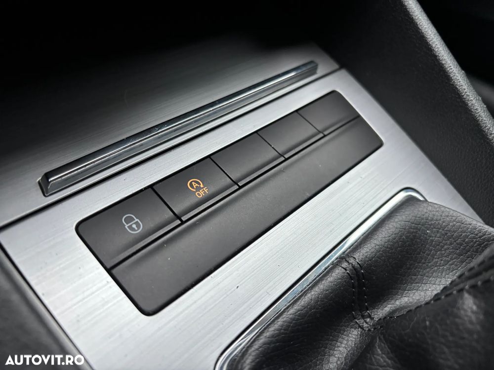 Skoda Octavia Combi Diesel 1.6 TDI Ambition - 20