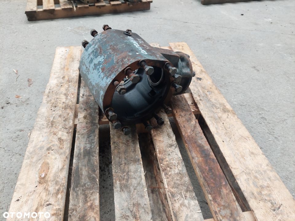 OBUDOWA DYFERENCJAŁU ATLAS KOPARKA [D-23, SZ-12] [NAP 2070] - 3