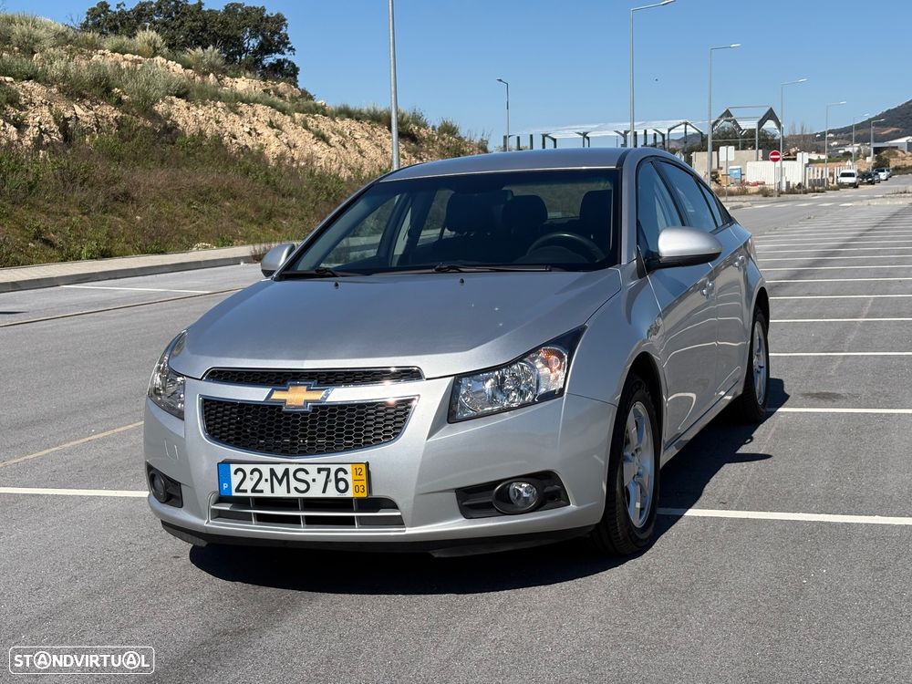 Chevrolet Cruze 1.6 LS - 2