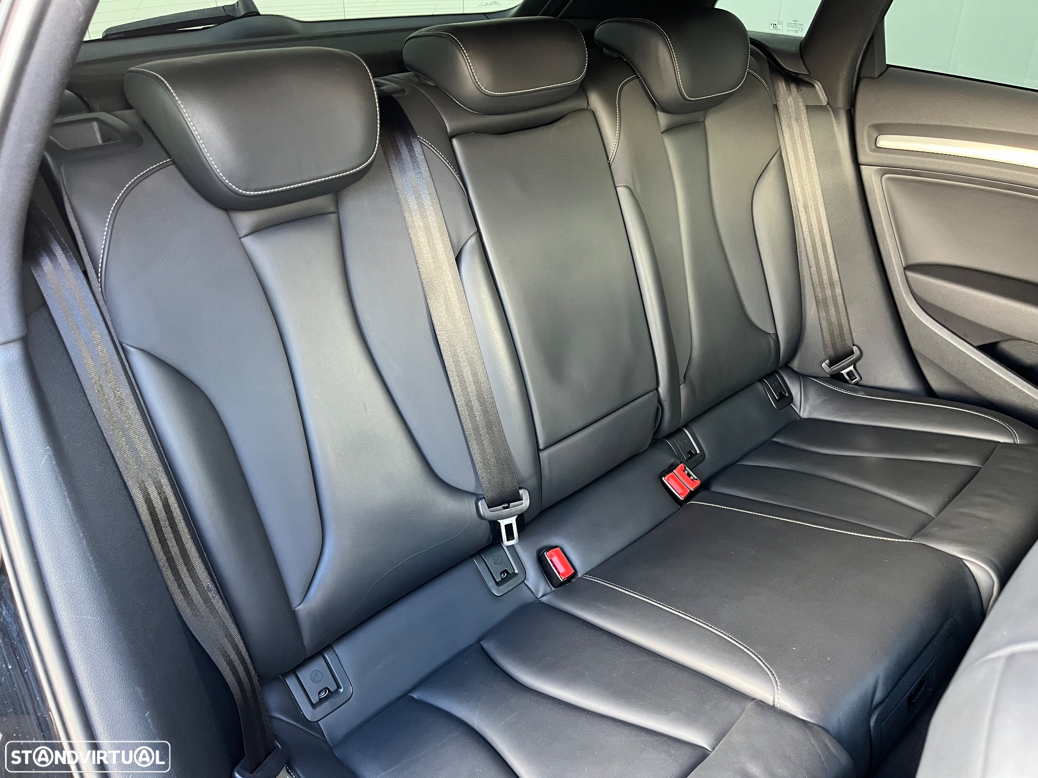 Audi S3 Sportback S tronic - 17