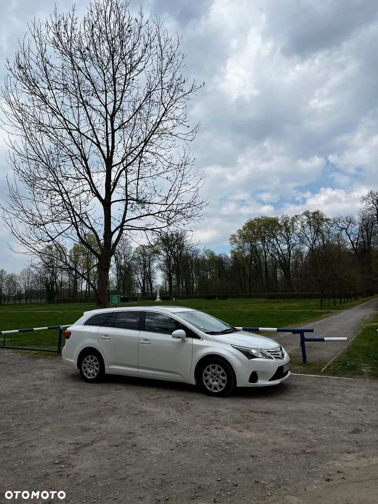 Toyota Avensis 2.0 D-4D Active - 27