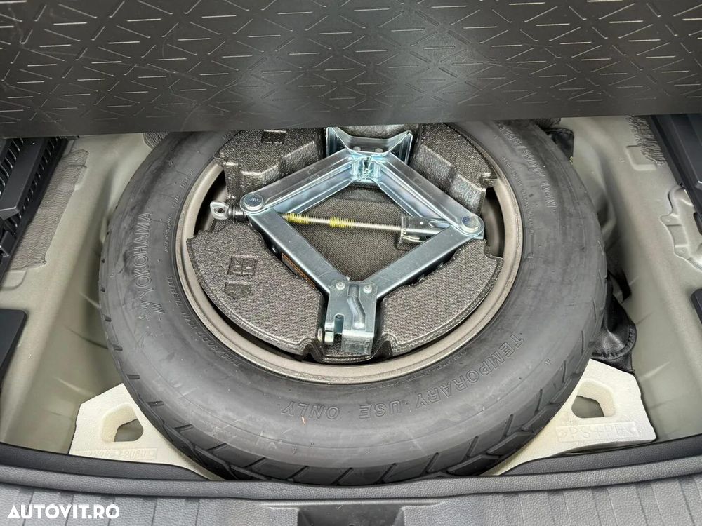 Toyota RAV4 2.5 VVT-iE 4x4 Dynamic - 13