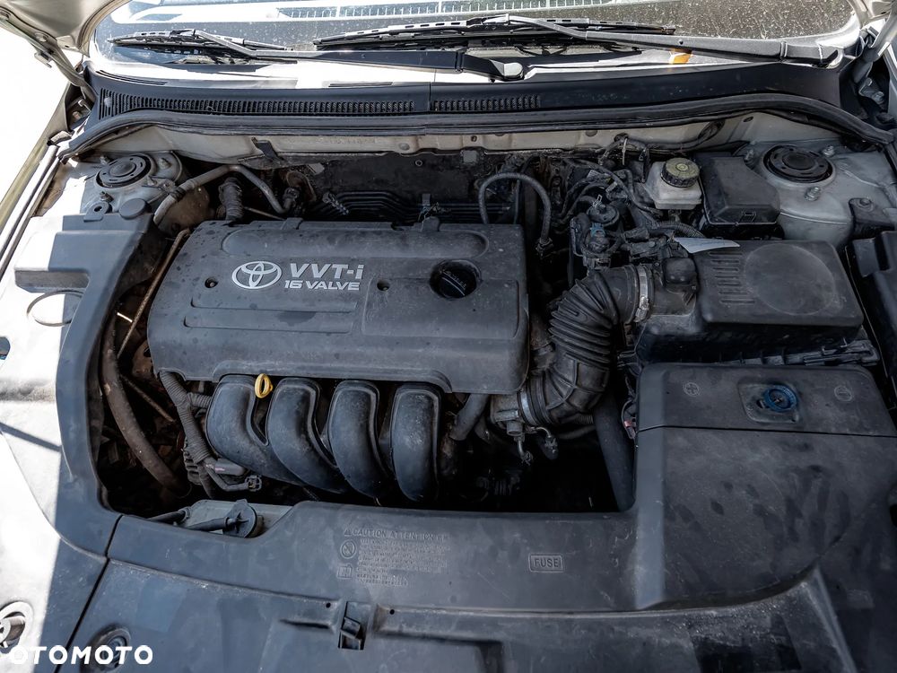 Toyota Avensis 1.8 VVT-i Luna - 29