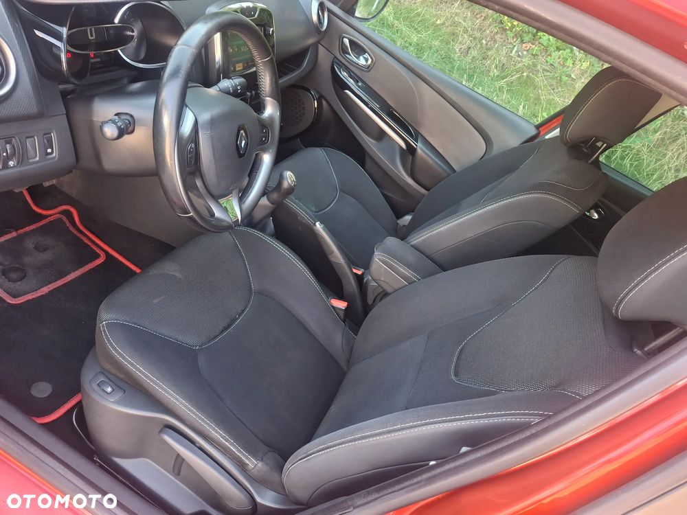 Renault Clio - 6