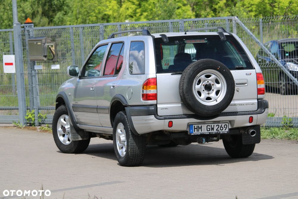 Opel Frontera - 10