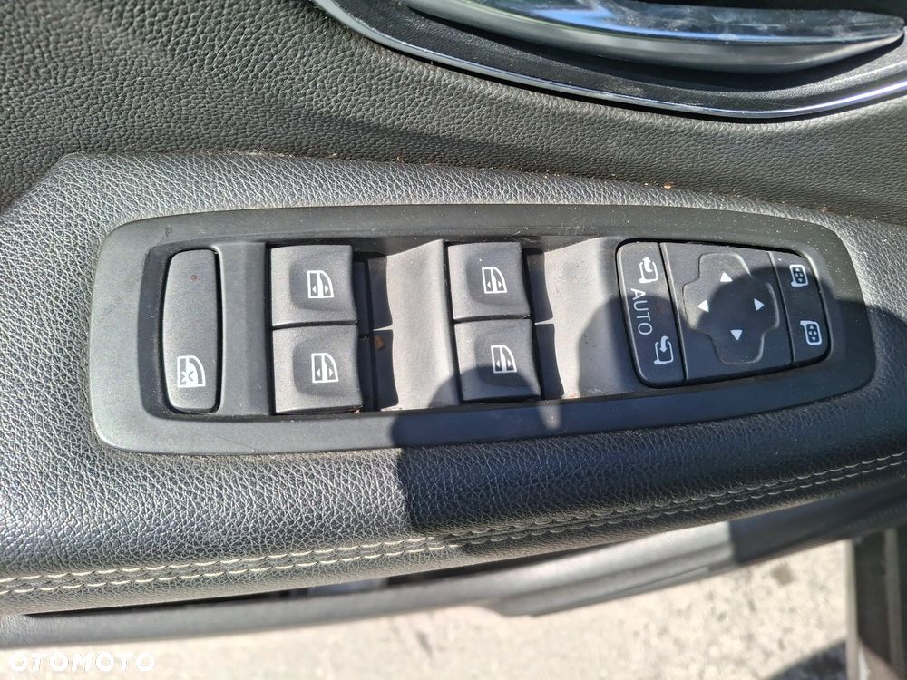 Renault Grand Scenic - 12