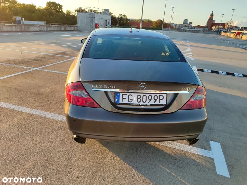 Mercedes-Benz CLS 320 CDI - 7