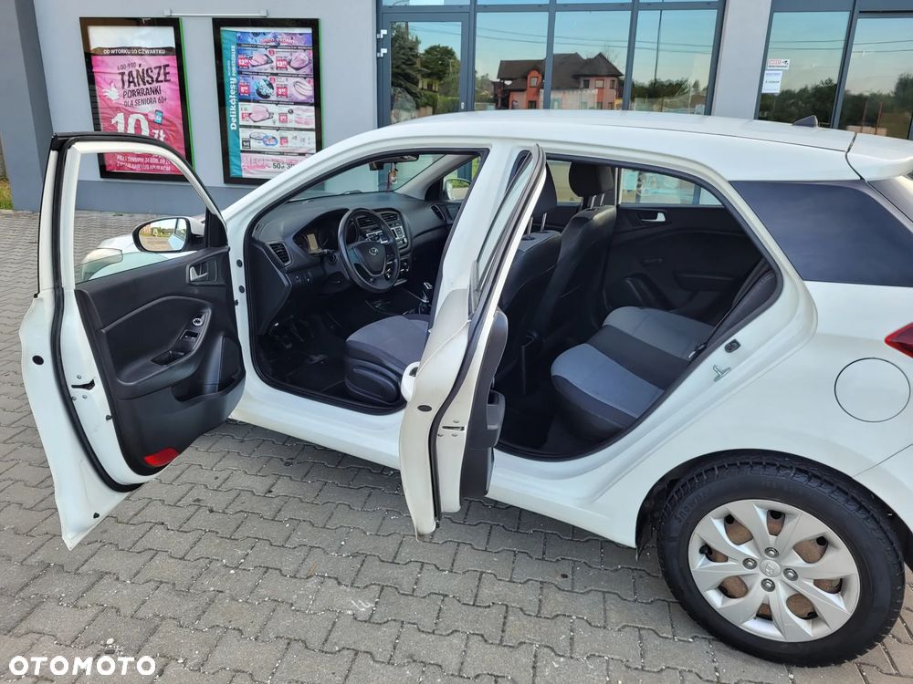 Hyundai i20 1.1 CRDi BlueDrive Comfort - 14