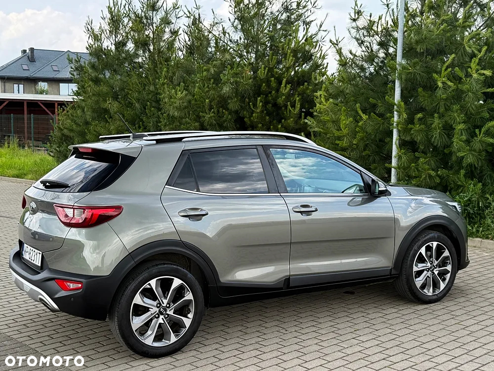Kia Stonic 1.4 L - 16