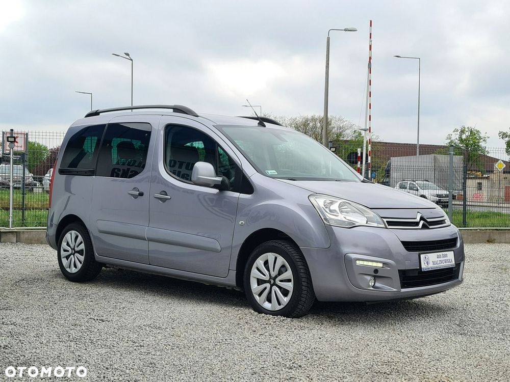 Citroën Berlingo Multispace BlueHDi 120 S&S SHINE - 10