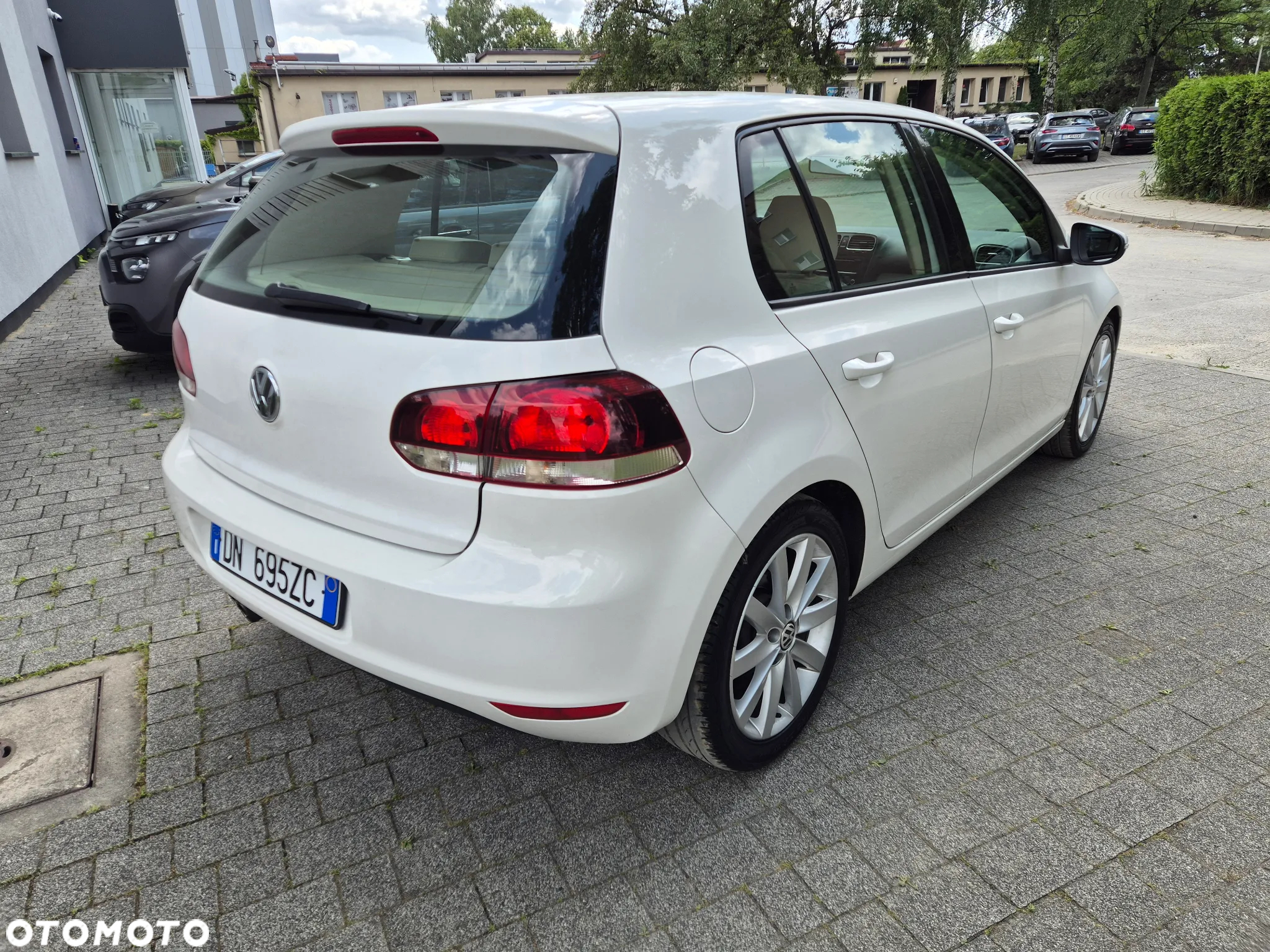 Volkswagen Golf VI 2.0 TDI Highline - 5