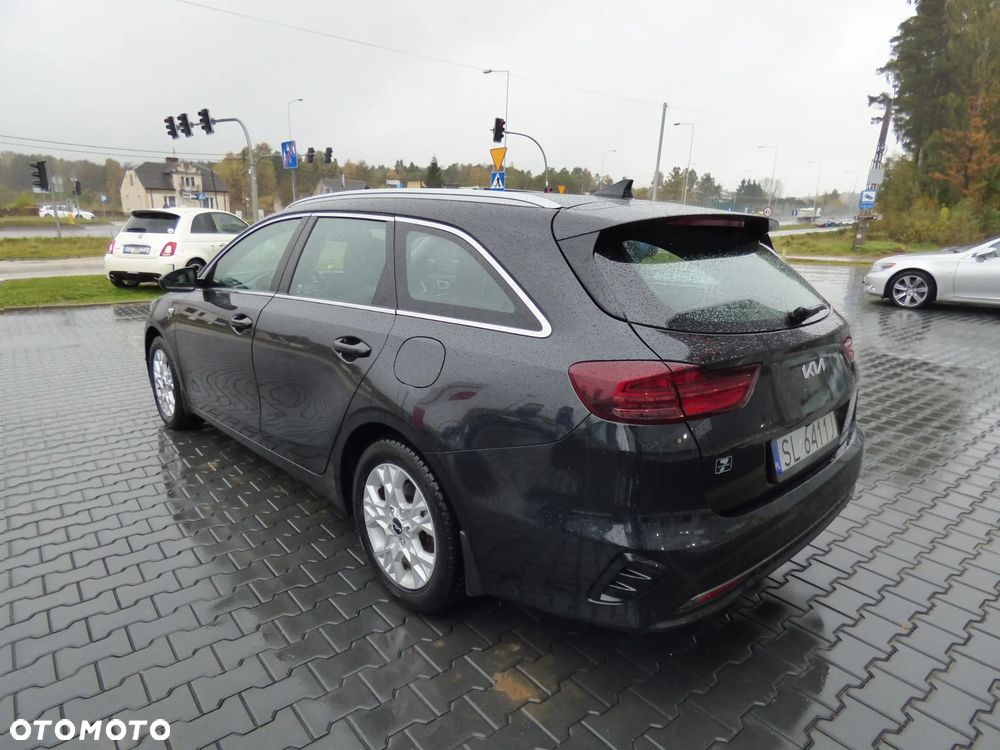 Kia Ceed - 4