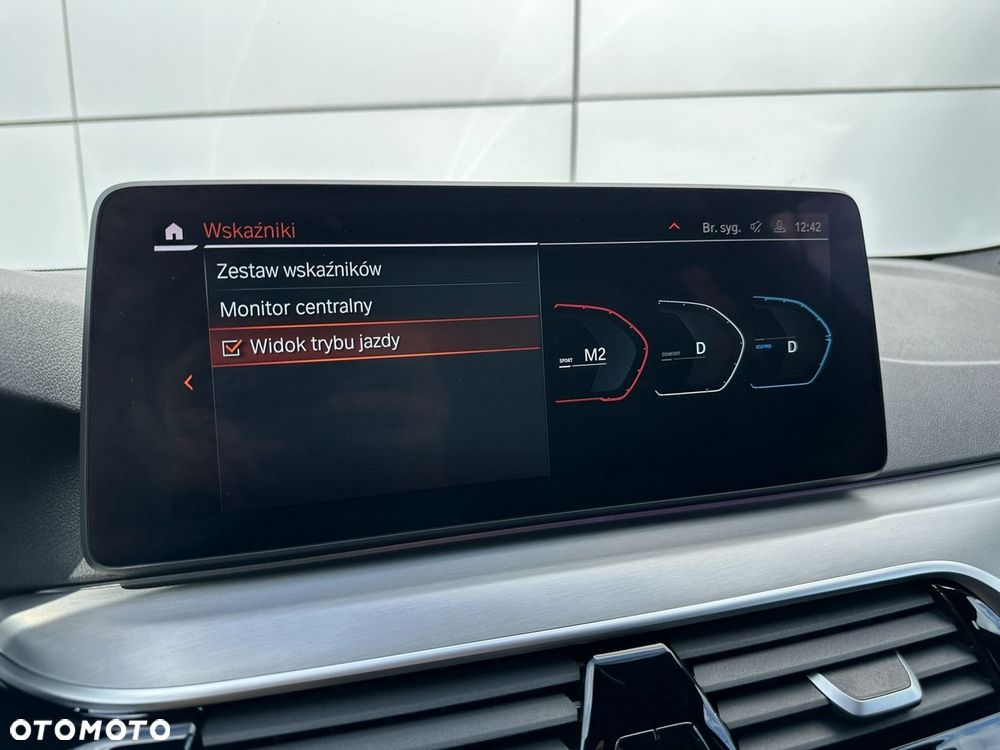 BMW Seria 5 520d xDrive mHEV M Sport sport - 34