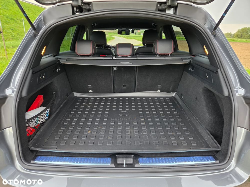Mercedes-Benz GLC - 38