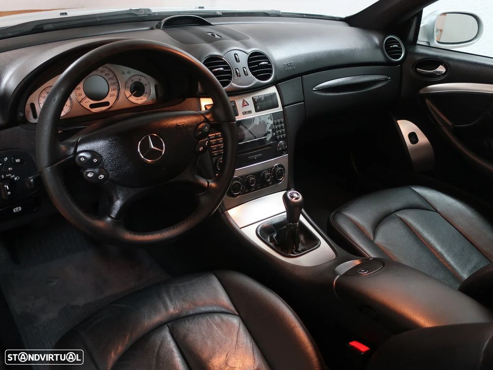 Mercedes-Benz CLK 220 CDi Avantgarde - 16