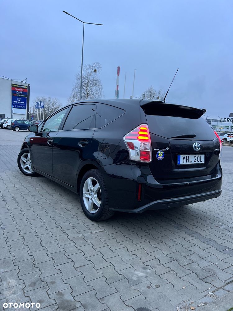 Toyota Prius+ (Hybrid) Comfort - 13