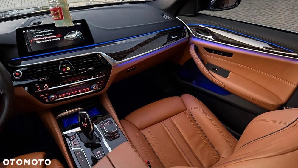 BMW Seria 5 - 25