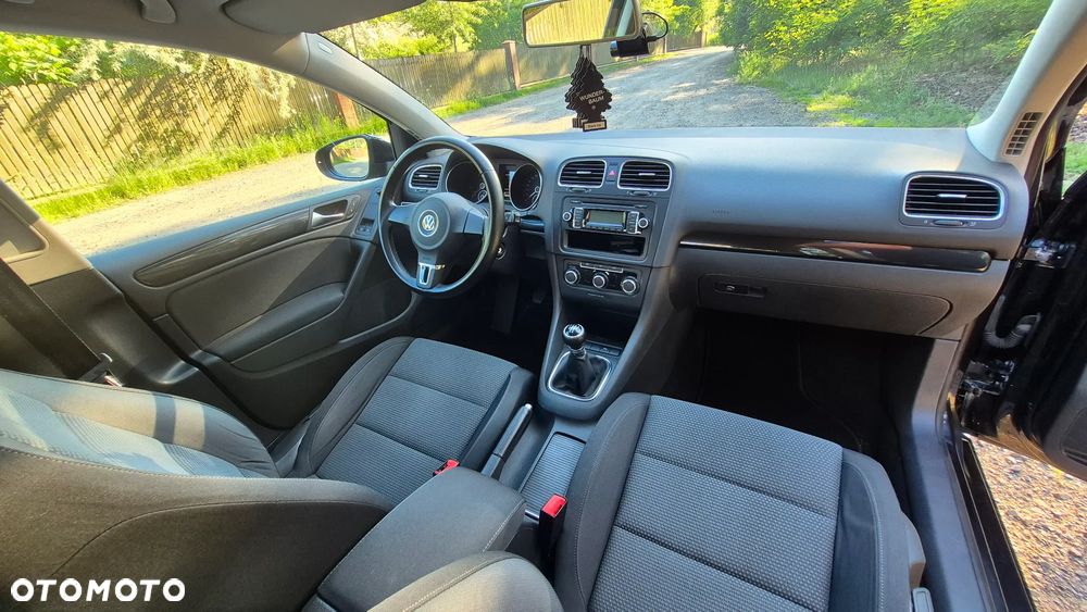 Volkswagen Golf 1.6 Comfortline - 14