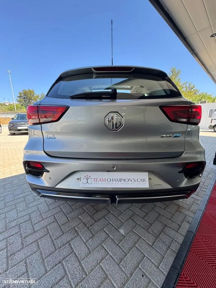 MG ZS Maximal Luxury - 4