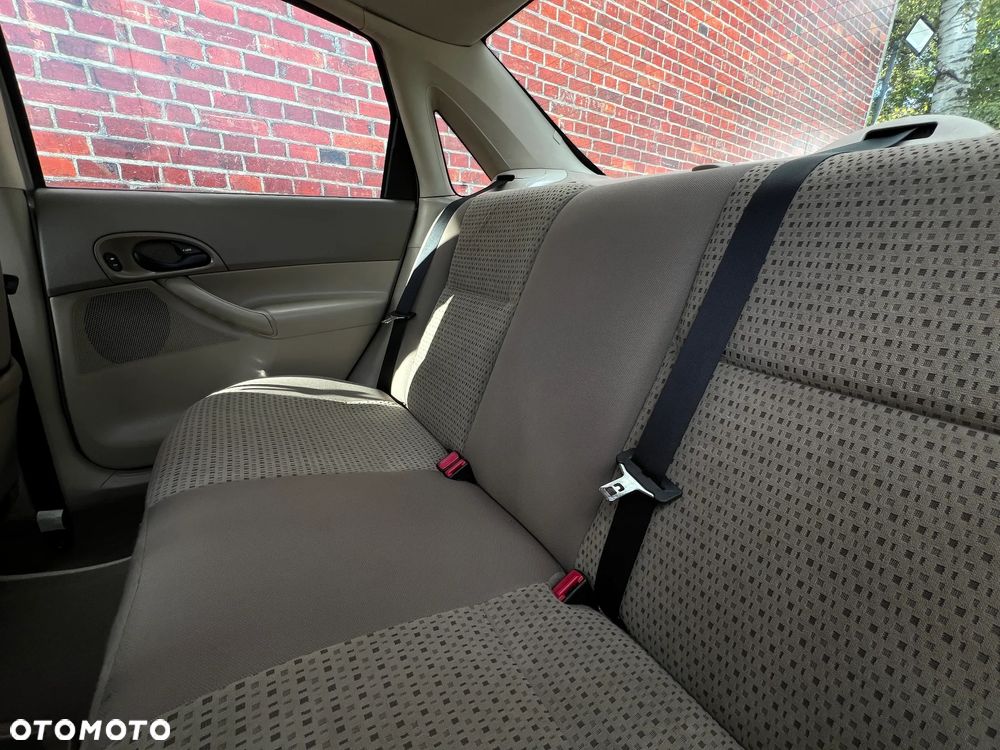 Ford Focus - 17