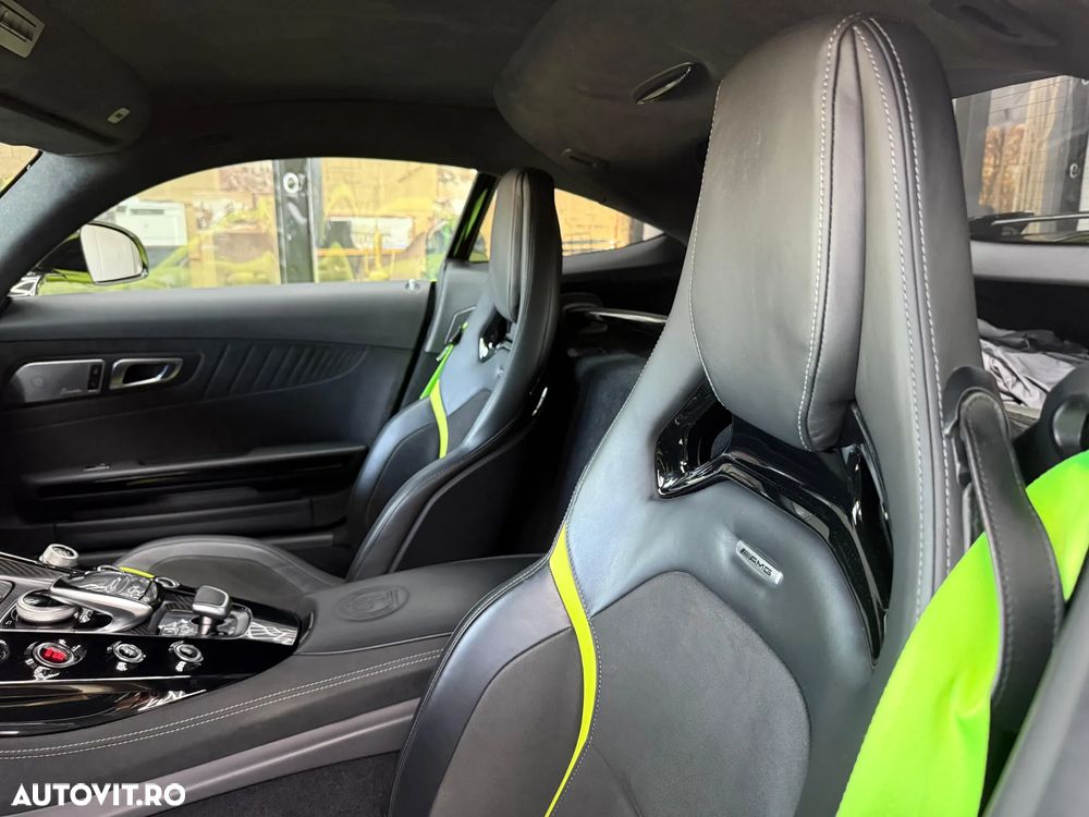 Mercedes-Benz AMG GT R Roadster - 23
