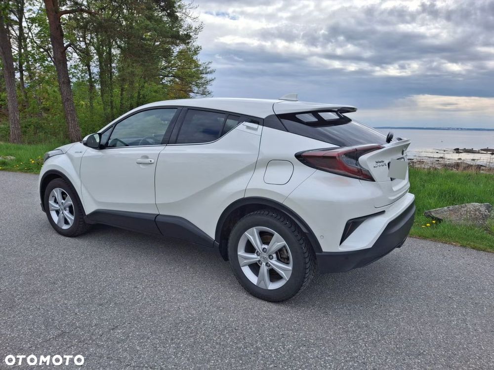 Toyota C-HR Lounge - 9