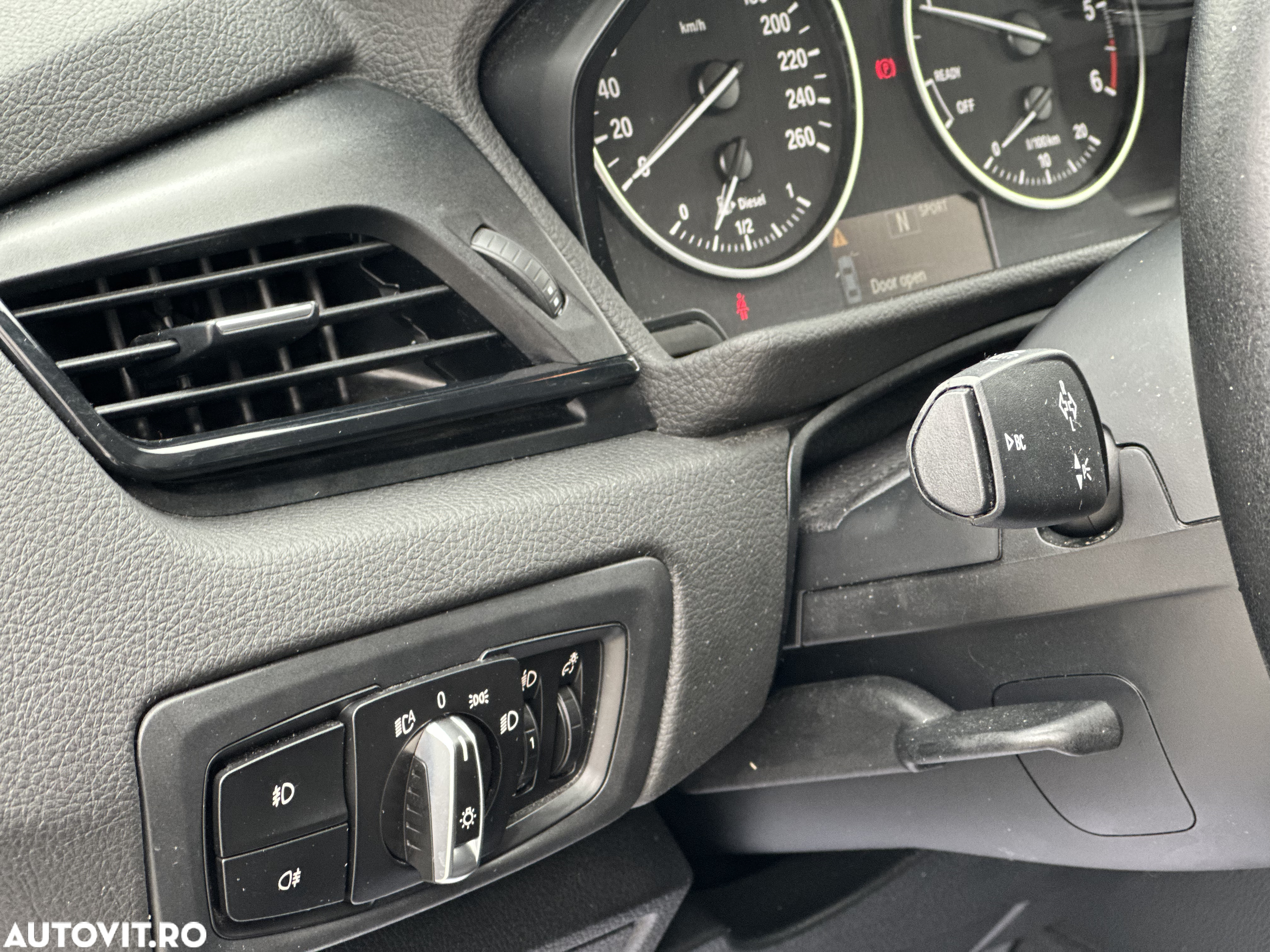 BMW Seria 2 218d Standard - 36