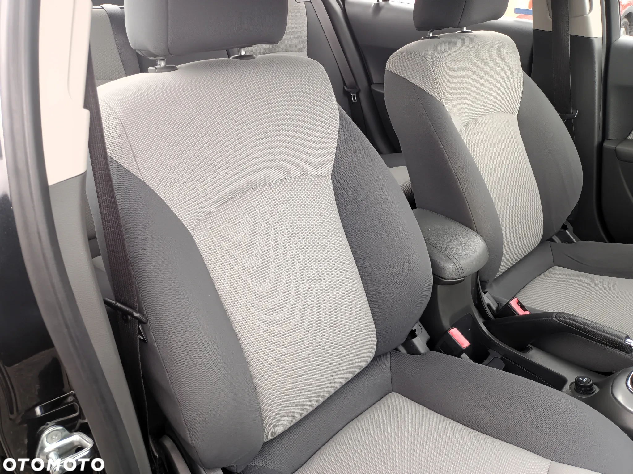 Chevrolet Cruze 1.6 LS - 17
