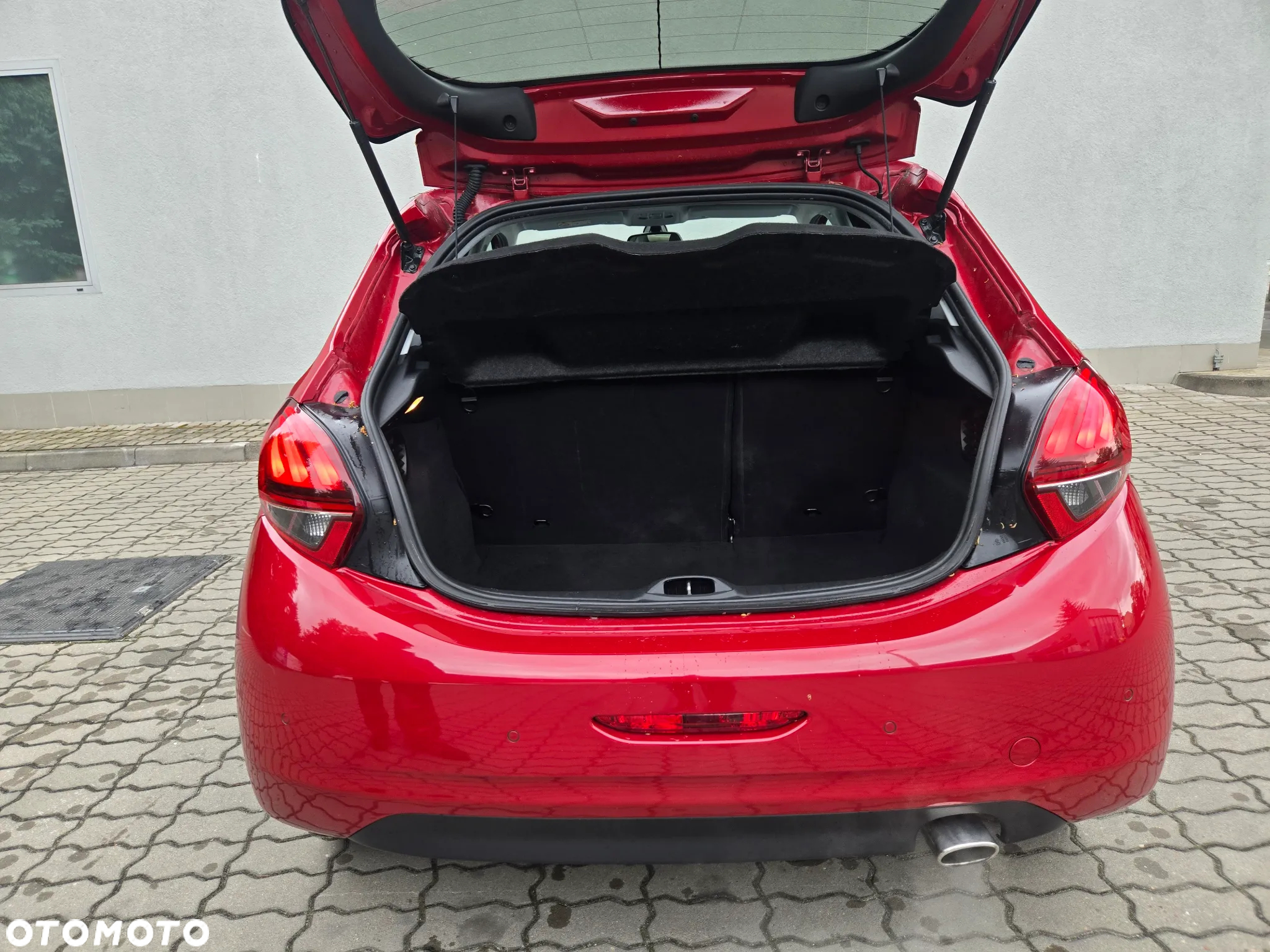 Peugeot 208 1.2 PureTech Allure S&S - 9